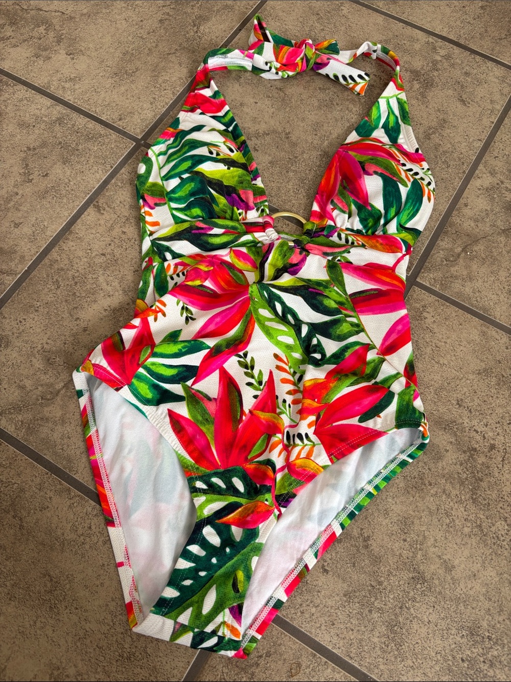 NWOT Sofia Vergara Tropical Halter Bathing Suit